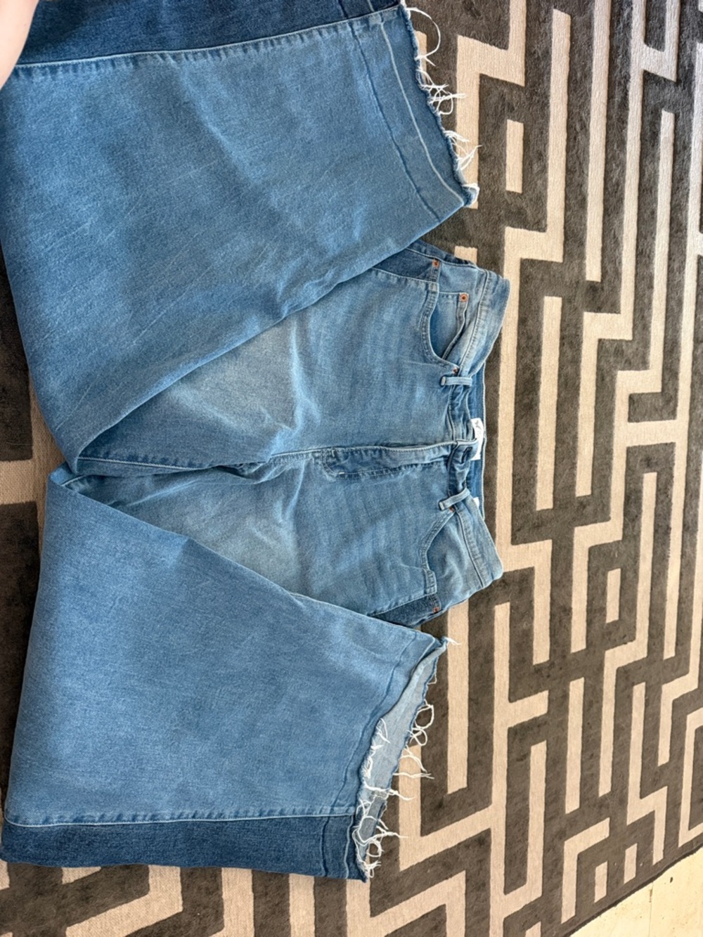 Jessica Simpson Light Blue Wide-Leg Raw Hem Jeans - Picture 2 of 5